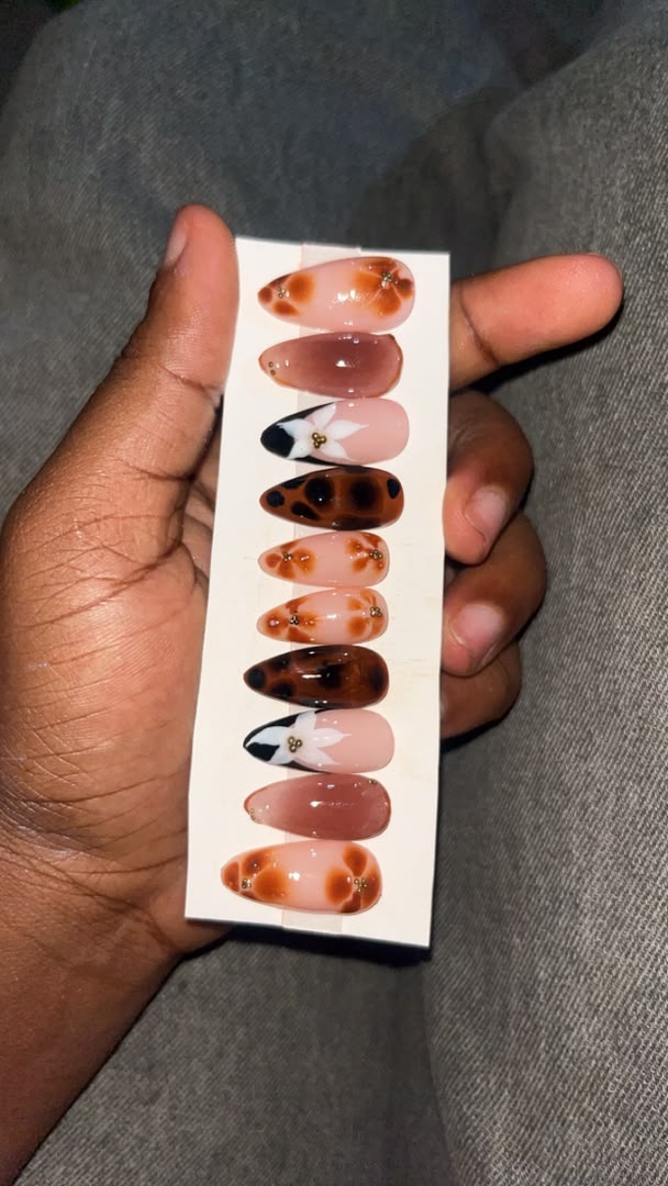 Ivy nail inspiration design 7