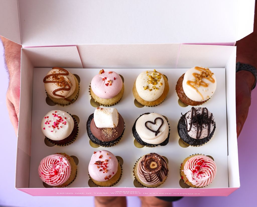 12 Cupcakes