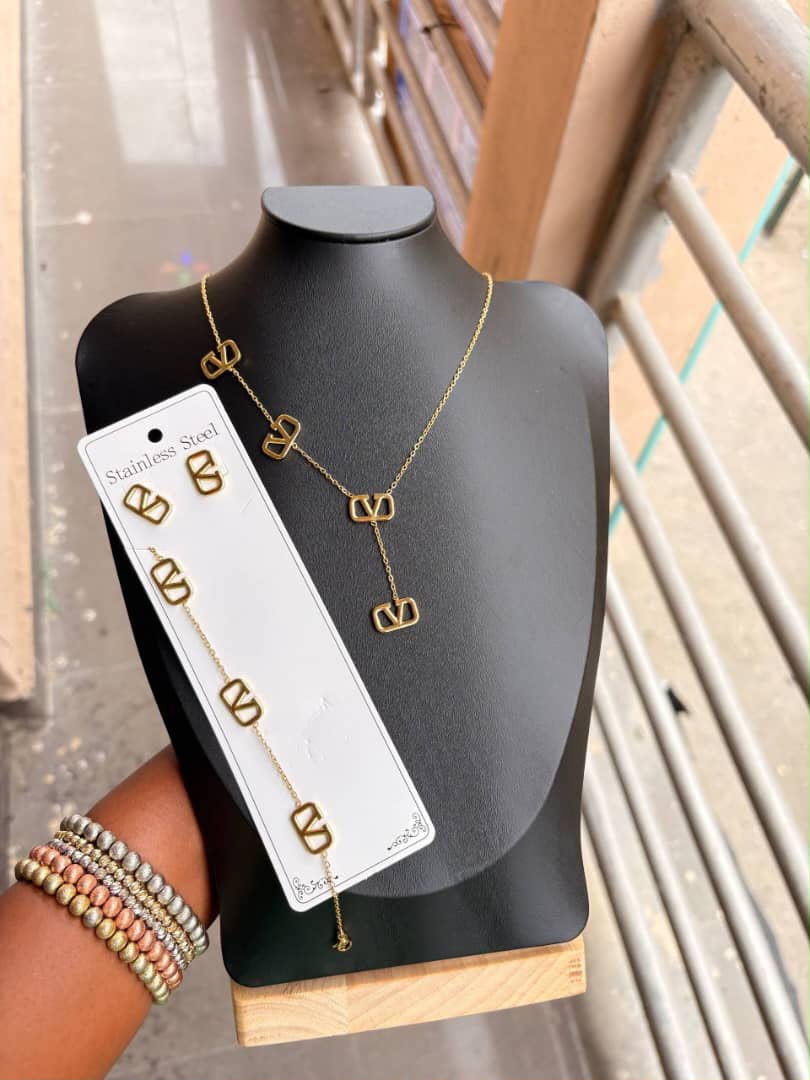 Necklace Piece 4
